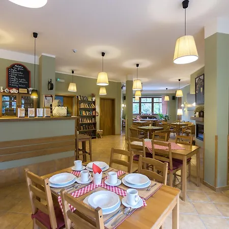 Alojamento de Acomodação e Pequeno-almoço Dom Pod Koziolkami