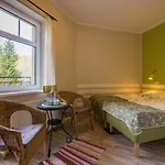 Dom Pod Koziolkami Couette-café 3*