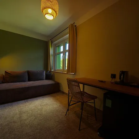 Dom Pod Koziolkami Bed & Breakfast