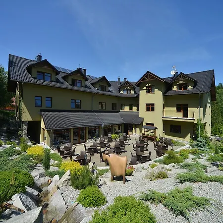 Dom Pod Koziolkami Bed & Breakfast 3*